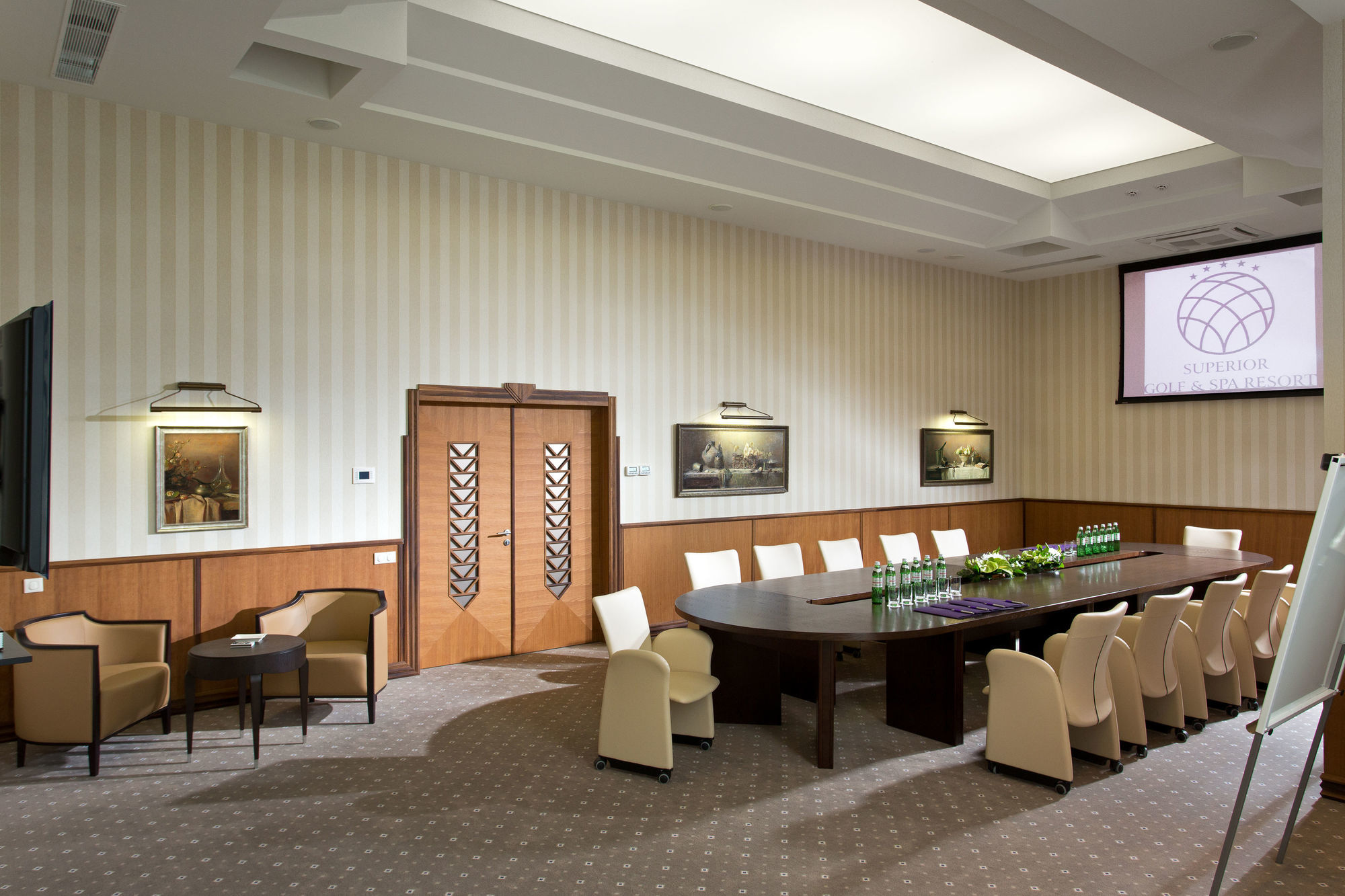 Superior Golf And Spa Resort Jarkov Exterior foto