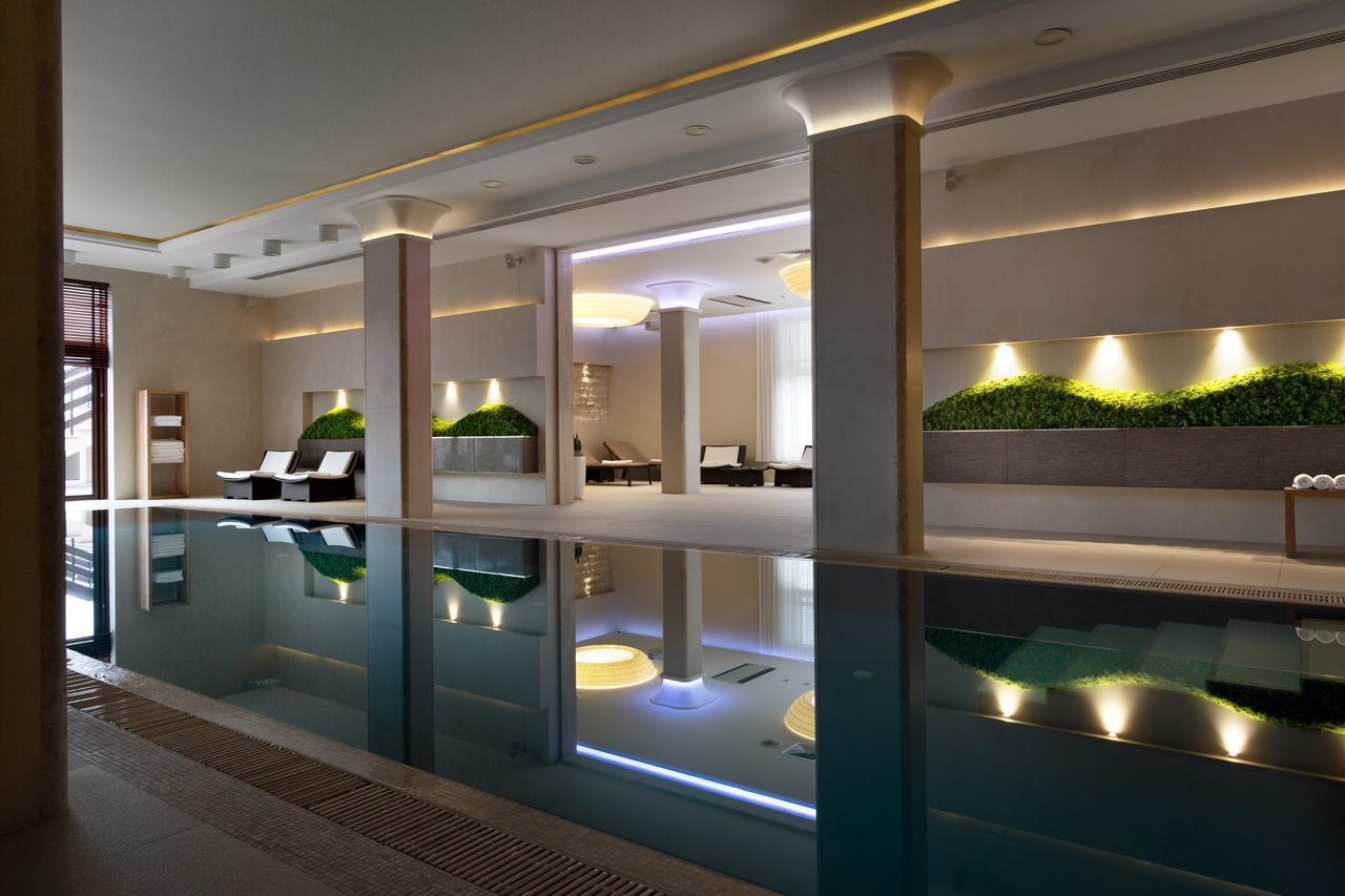 Superior Golf And Spa Resort Jarkov Exterior foto